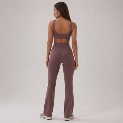 Pantalon de yoga droit effet peau de pêche marron