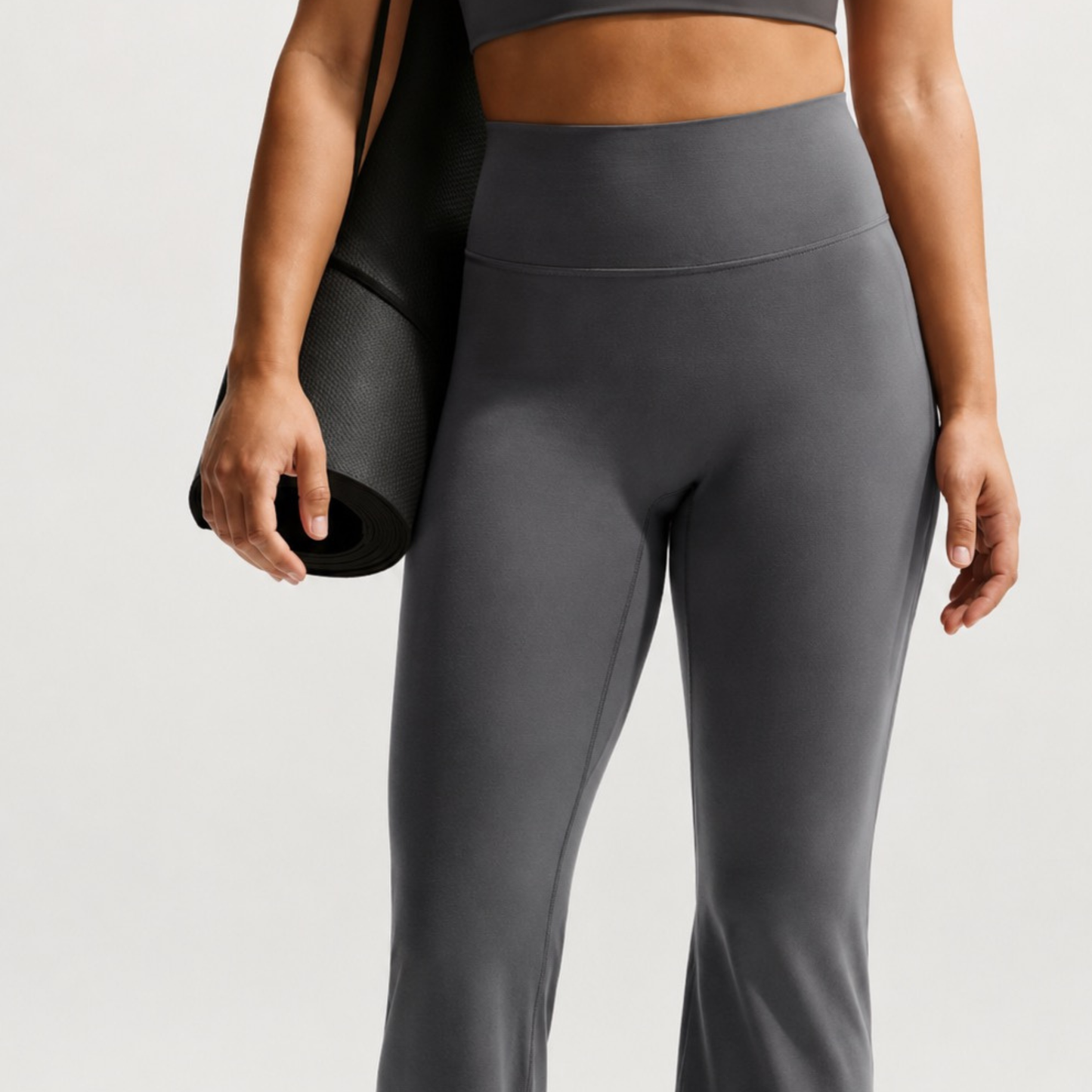Pantalon de yoga droit effet peau de pêche gris foncé
