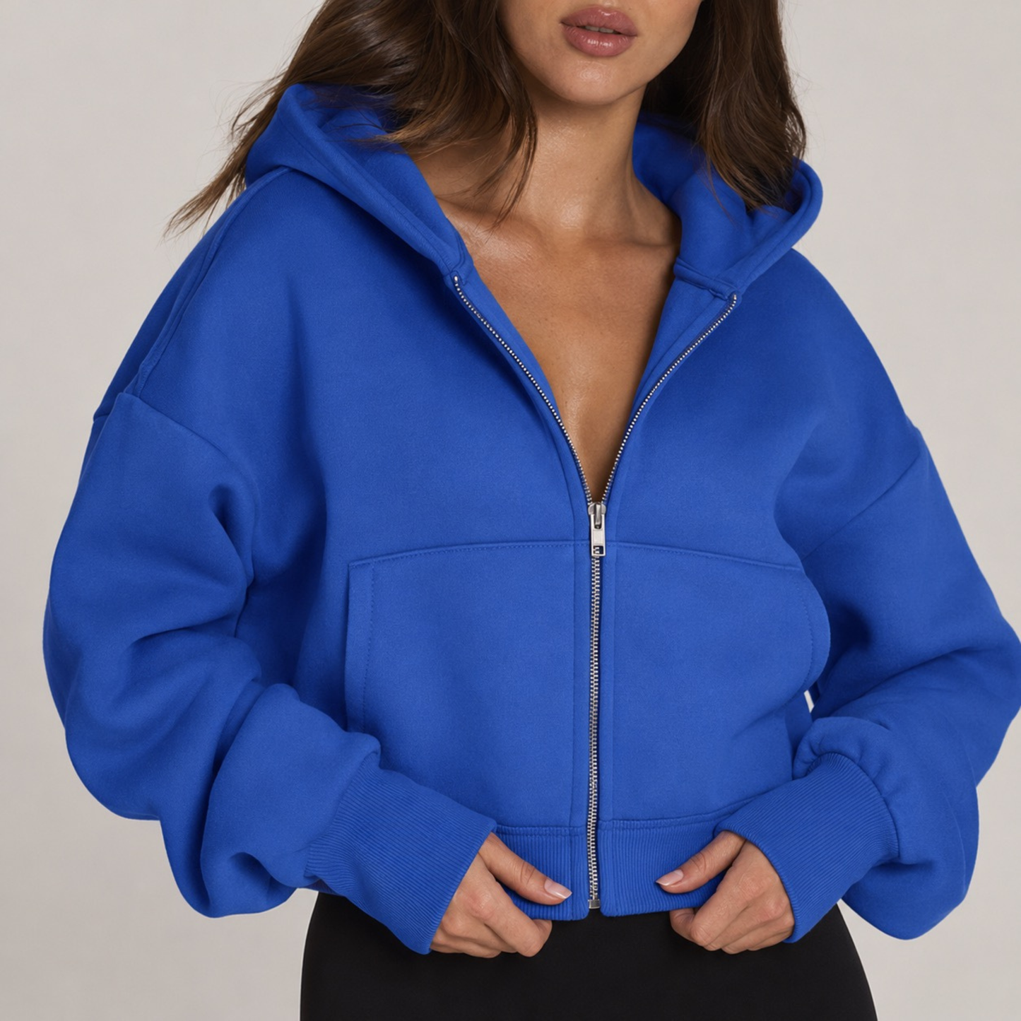 Sweat à capuche épais avec poche bleu électrique