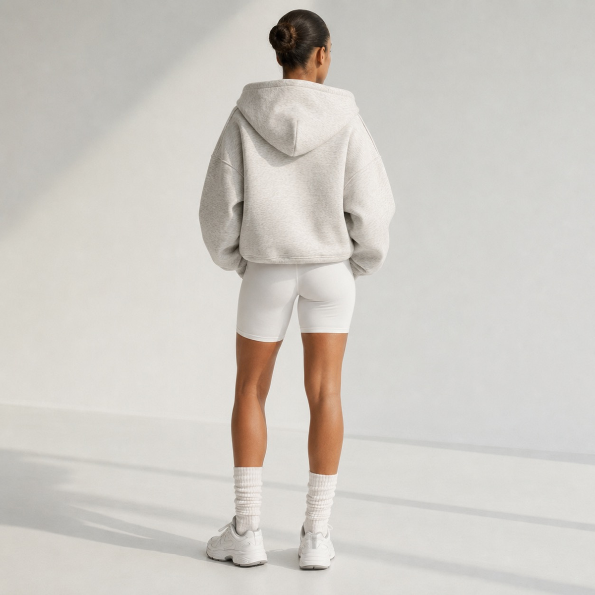 Sweat à capuche épais avec poche gris clair
